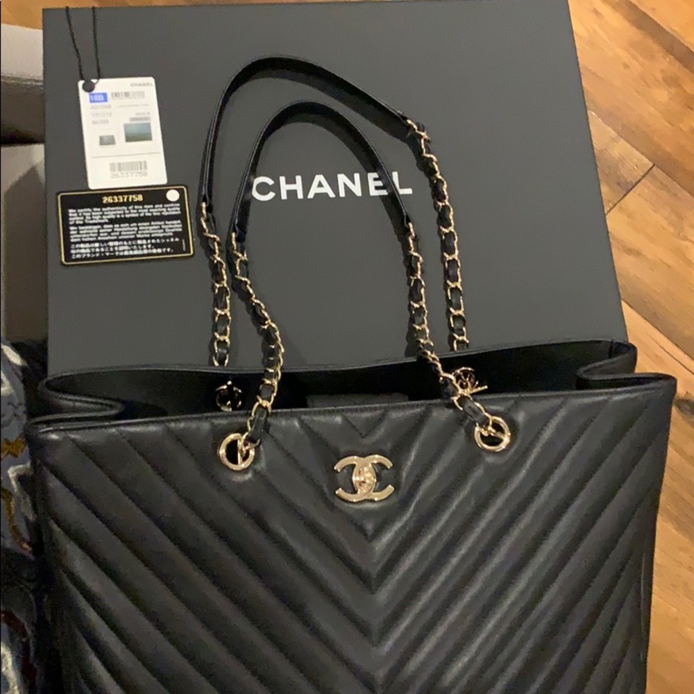 CHANEL LARGE SHOPPING TOTE NWT!!